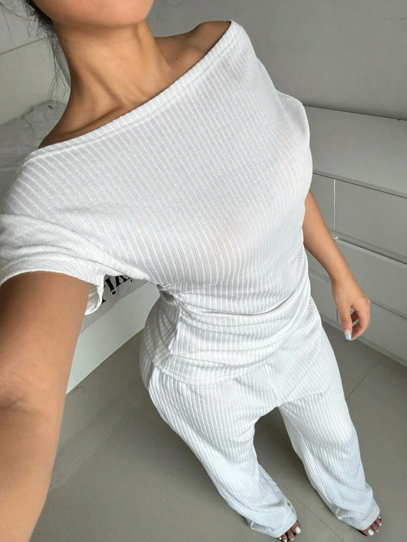 2pcs Set: Elegant Off-Shoulder Gathered Waist T-Shirt & High Waist Elastic Waistband Casual Pants