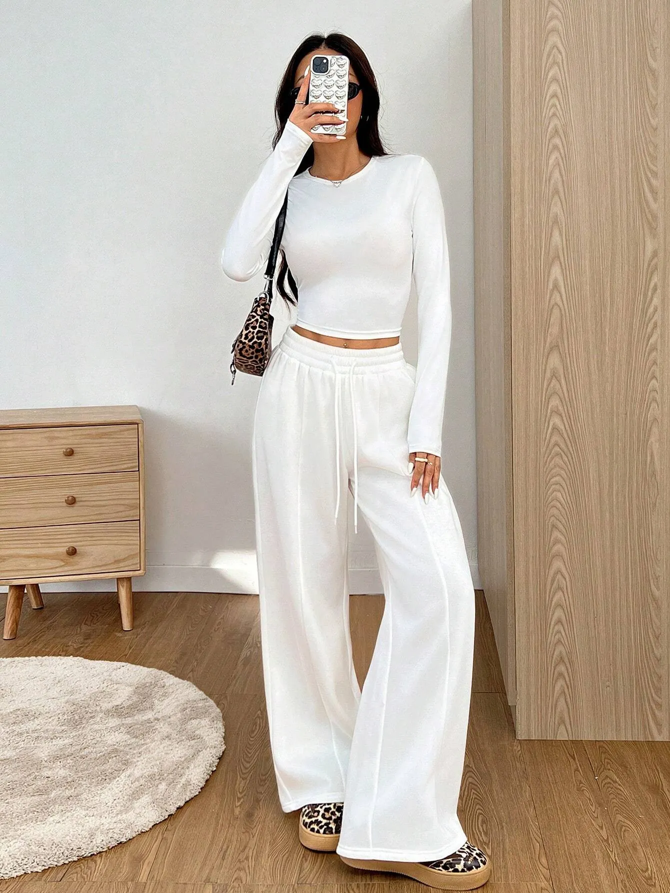 2pcs Women Solid Color Crew Neck Long Sleeve Top And Drawstring Pocket Long Pants Set