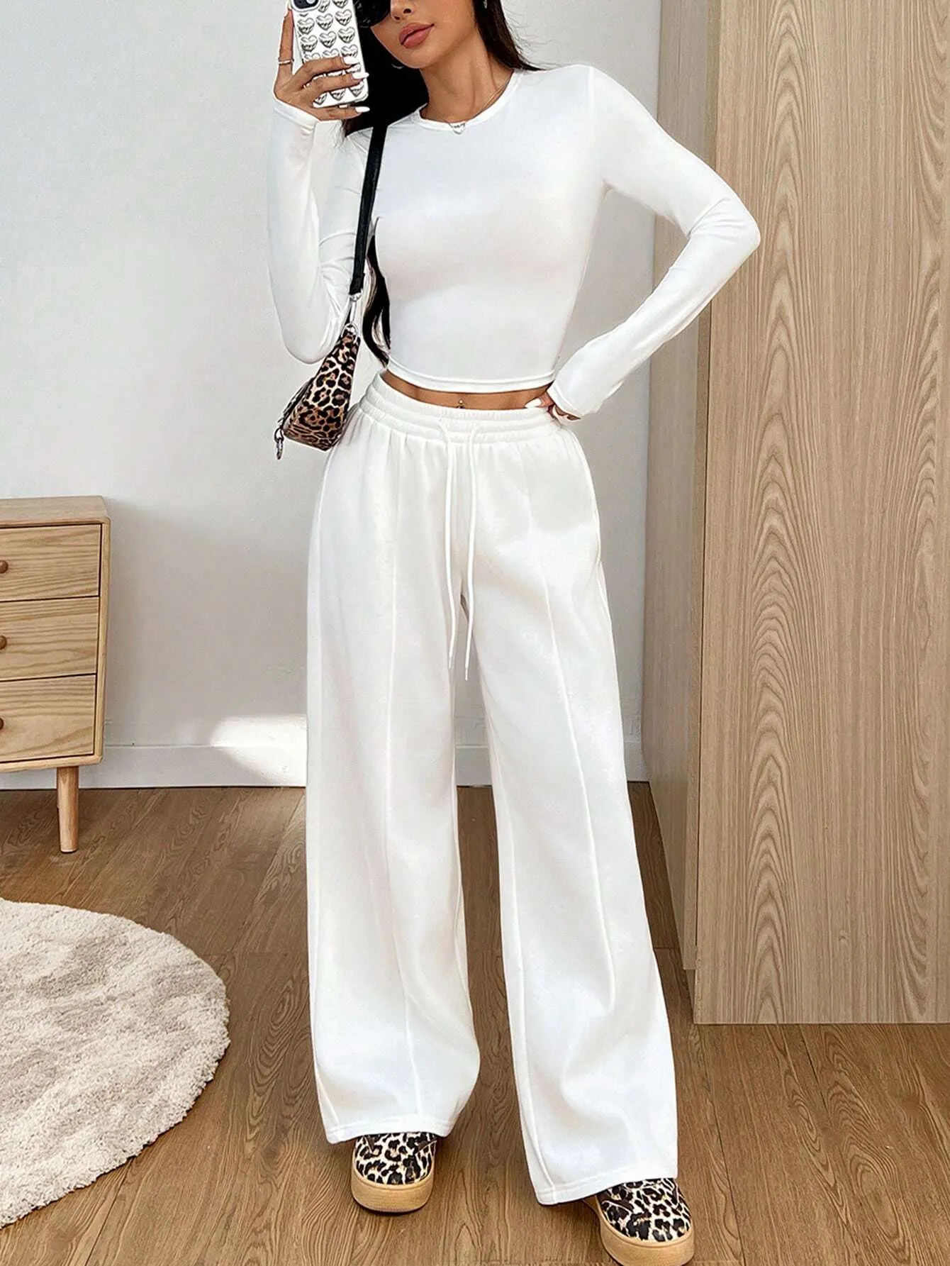 2pcs Women Solid Color Crew Neck Long Sleeve Top And Drawstring Pocket Long Pants Set