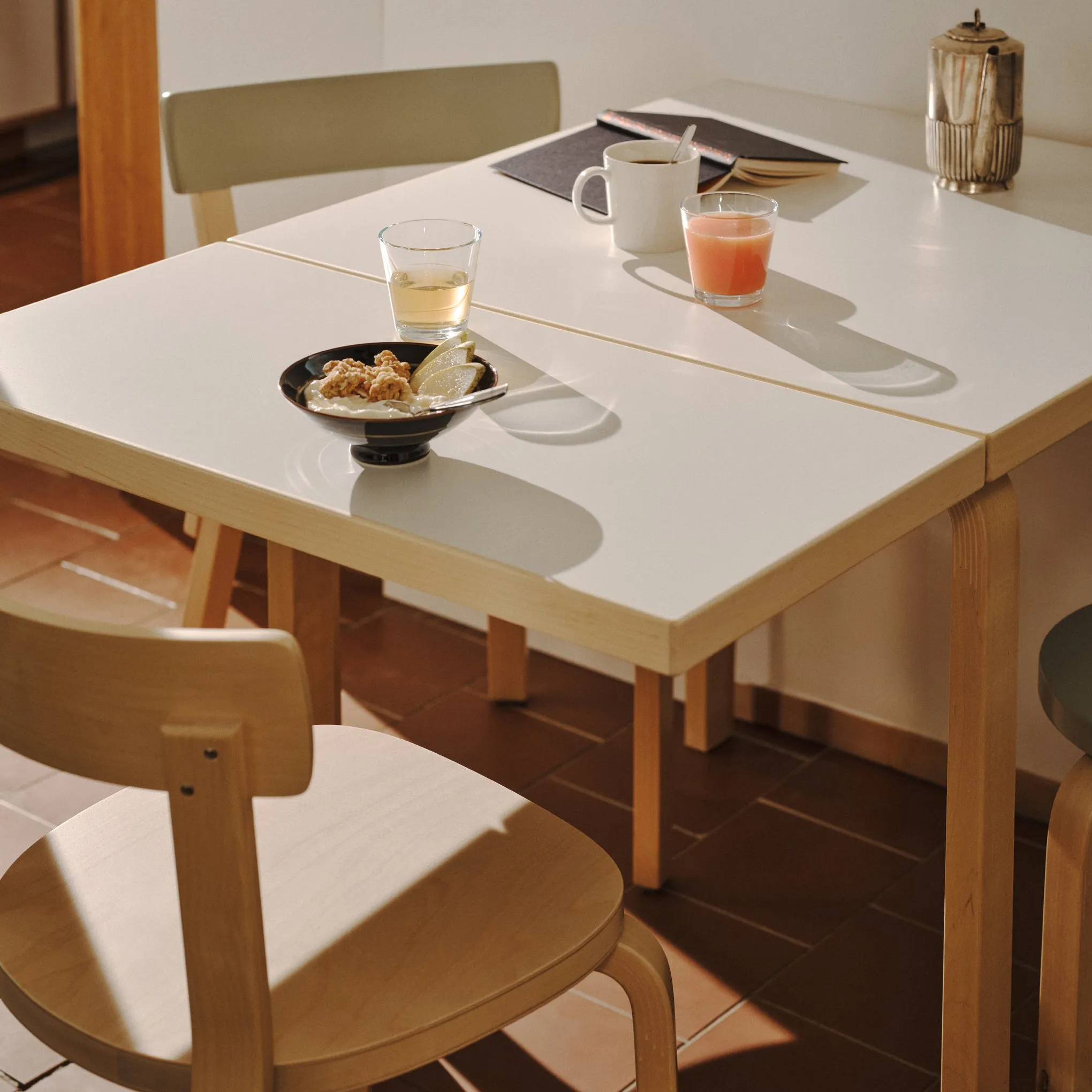 Artek Alvar Aalto Drop-Leaf Table - Birch