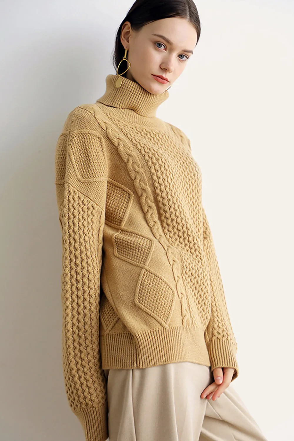 BerryBetty - Camel Knitted Turtleneck Sweater