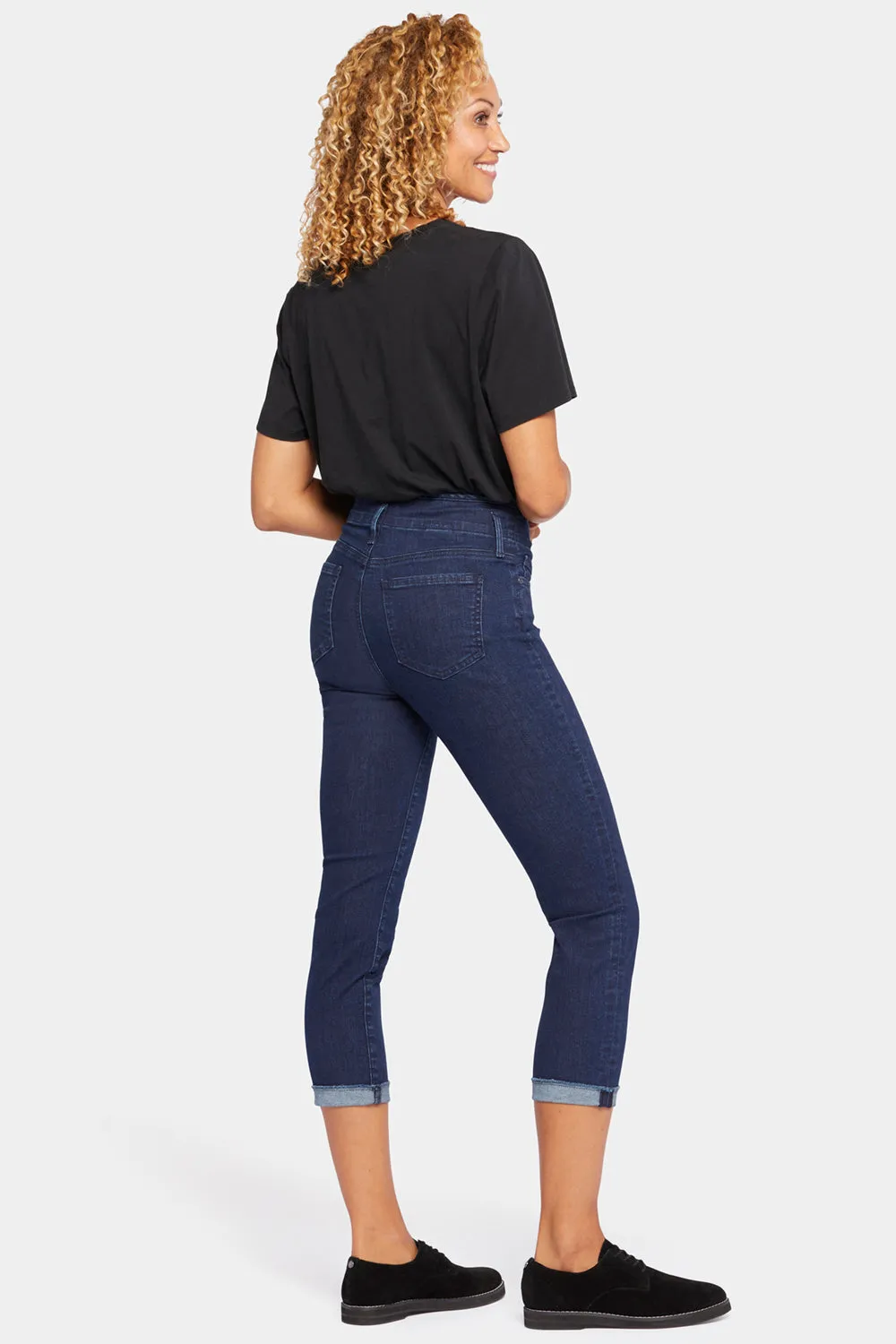 Chloe Capri Jeans In Petite - Mystique