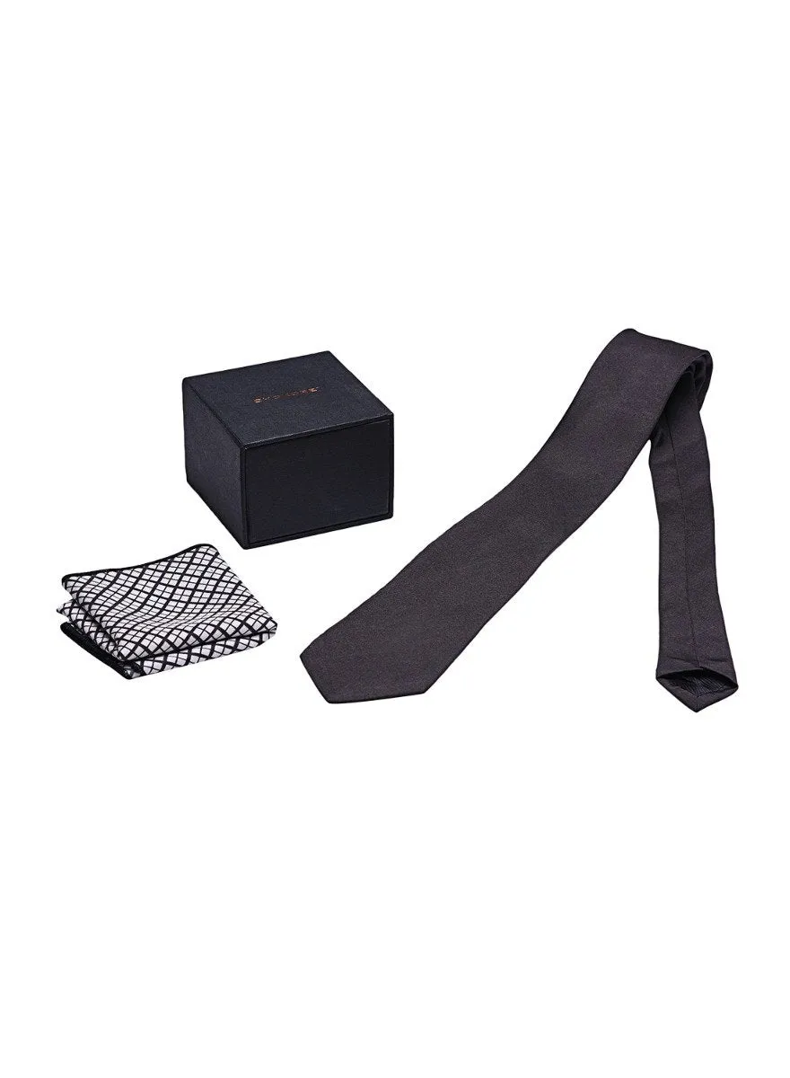 Chokore Black color silk tie & Black and White Plaids Pocket Square set