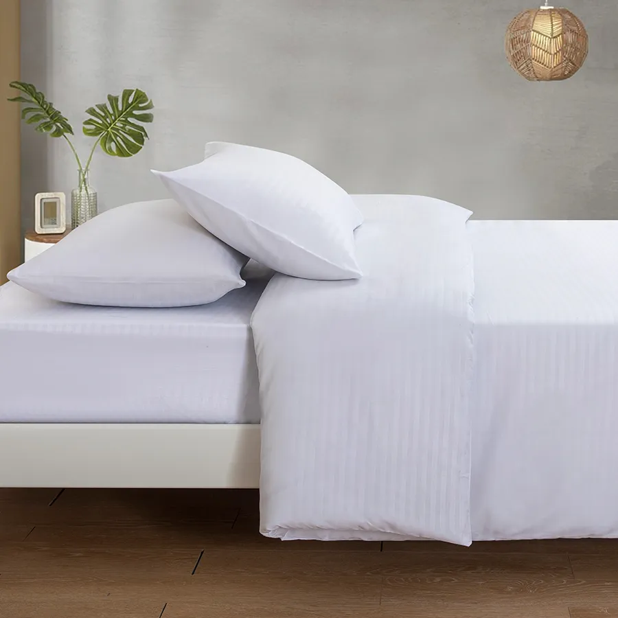 Deluxe White Plain Sheet 4pc Set