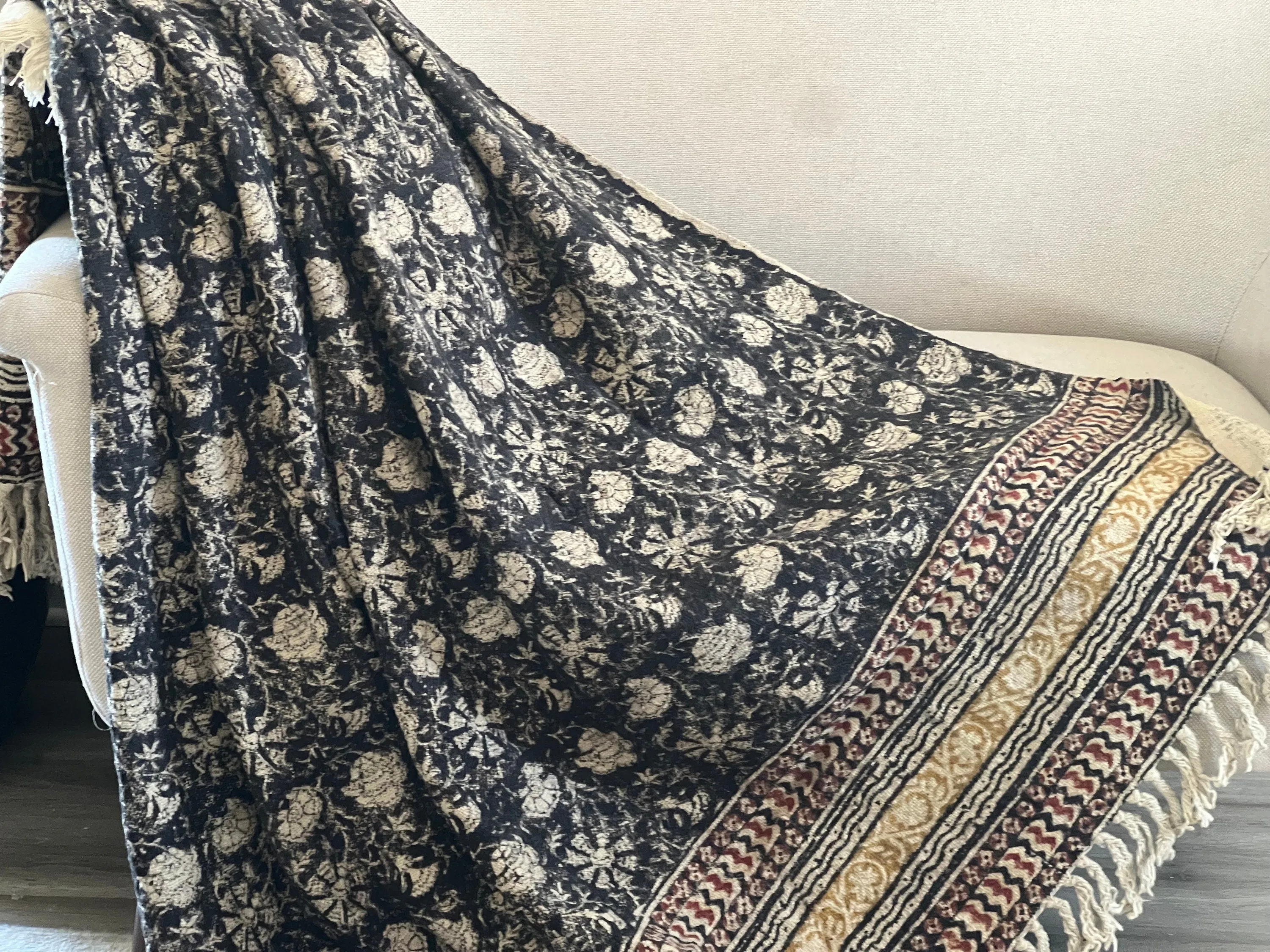 Handmade Black Floral Throw Blanket Couch , Boho Home Decor, Cozy Bedroom Living Room - Unique Gift for Home, Cotton Coverlet