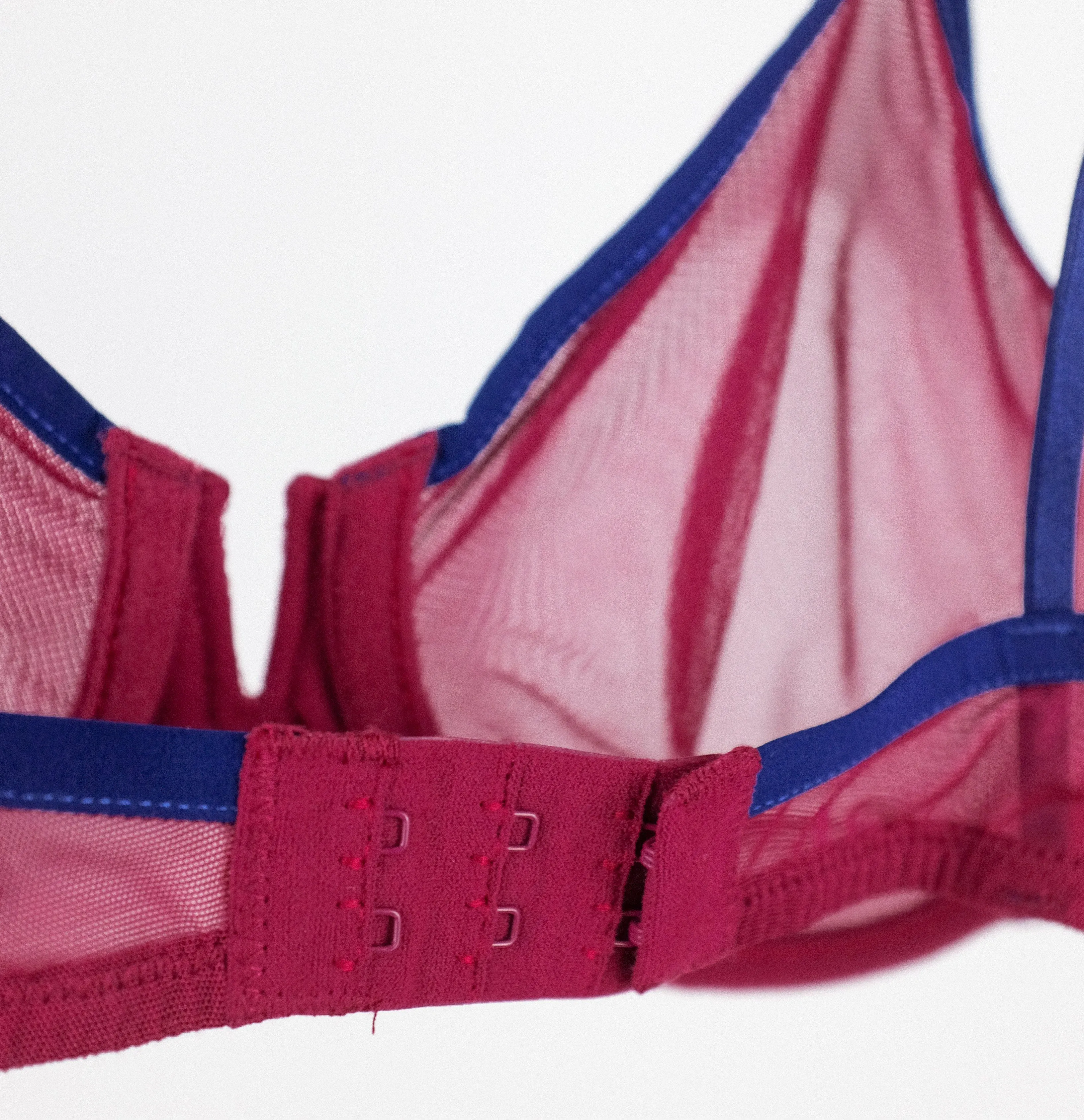 Mesh plunge bra [Cranberry]