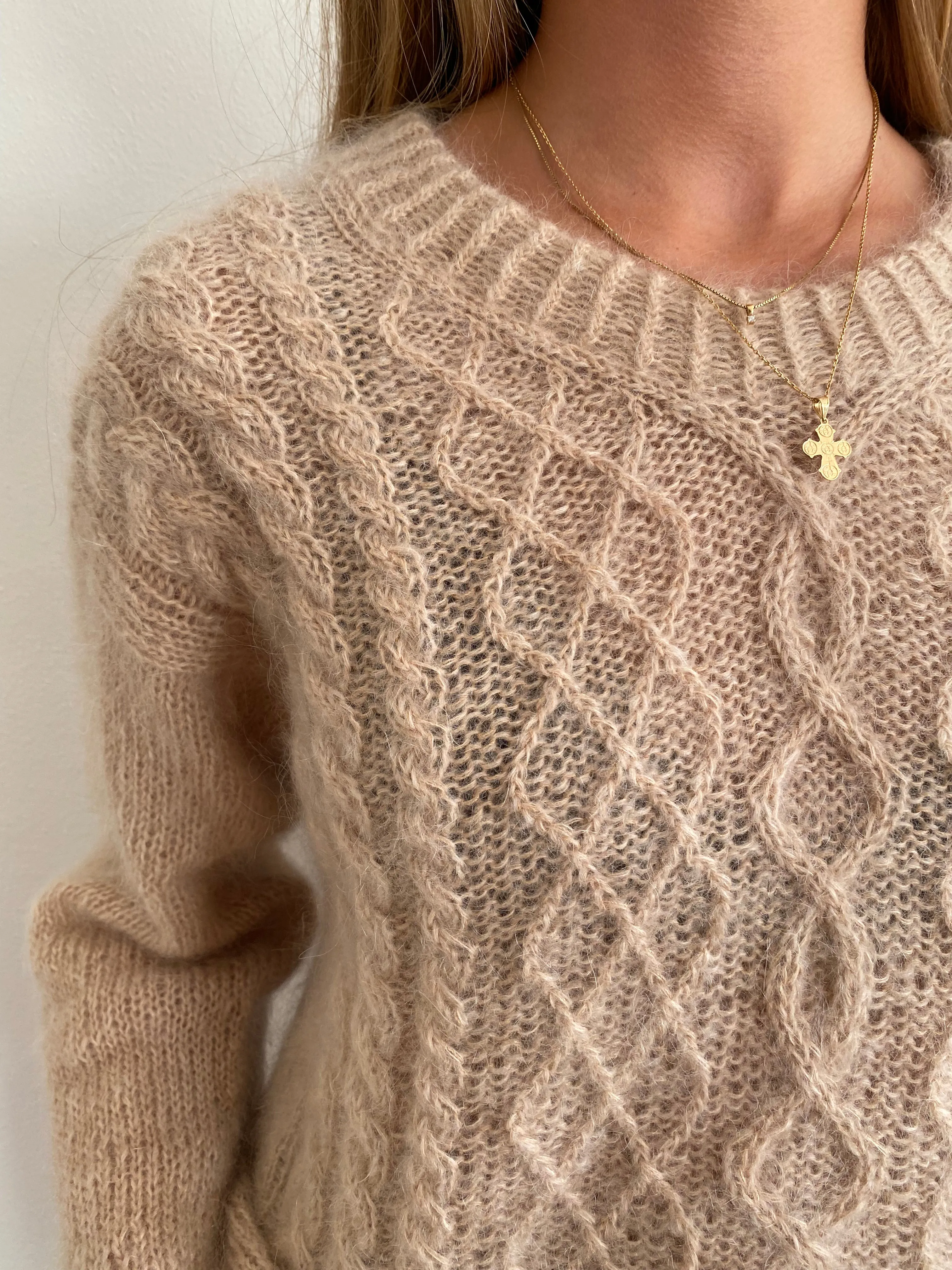 Swirl Sweater - English