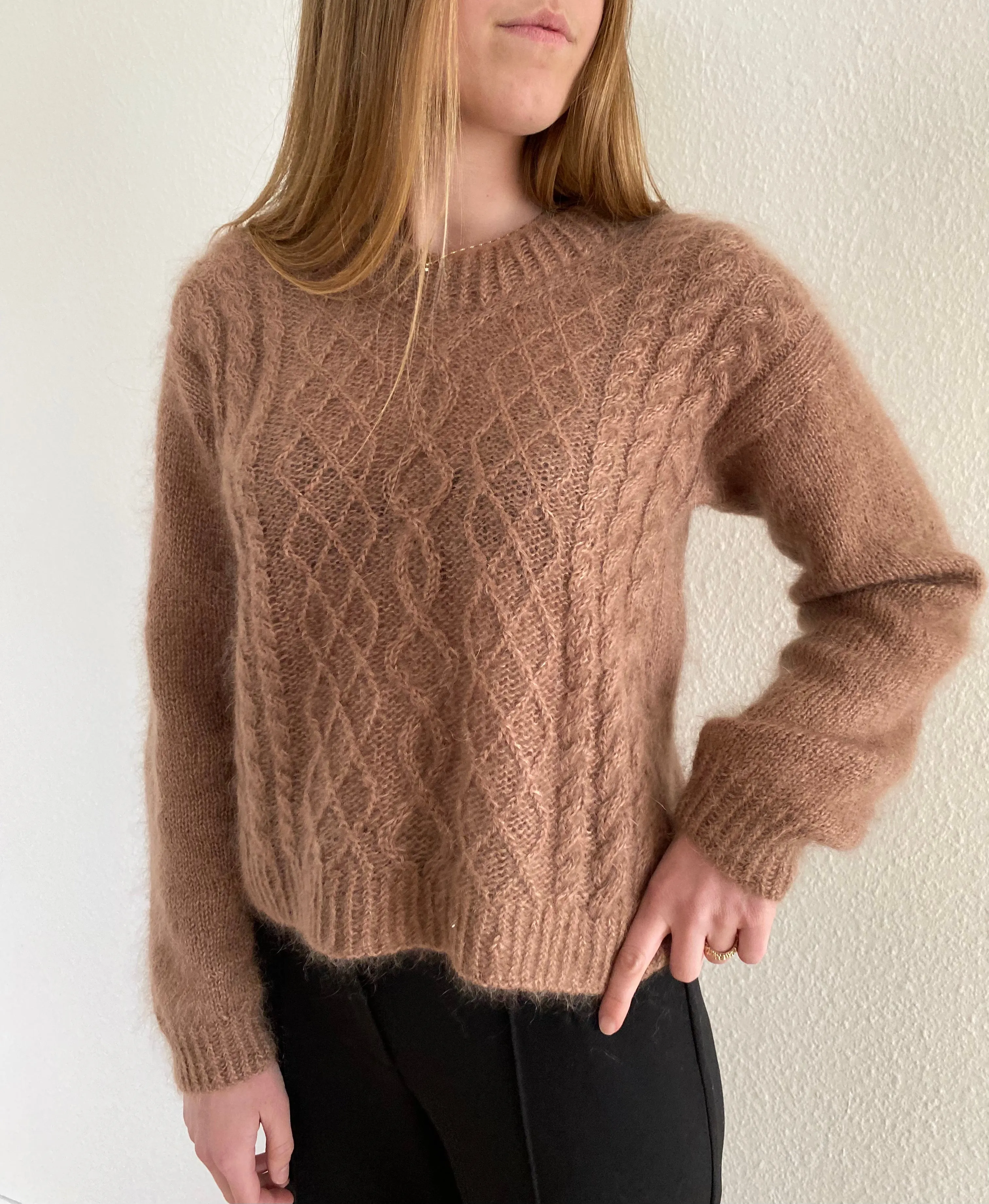 Swirl Sweater - English