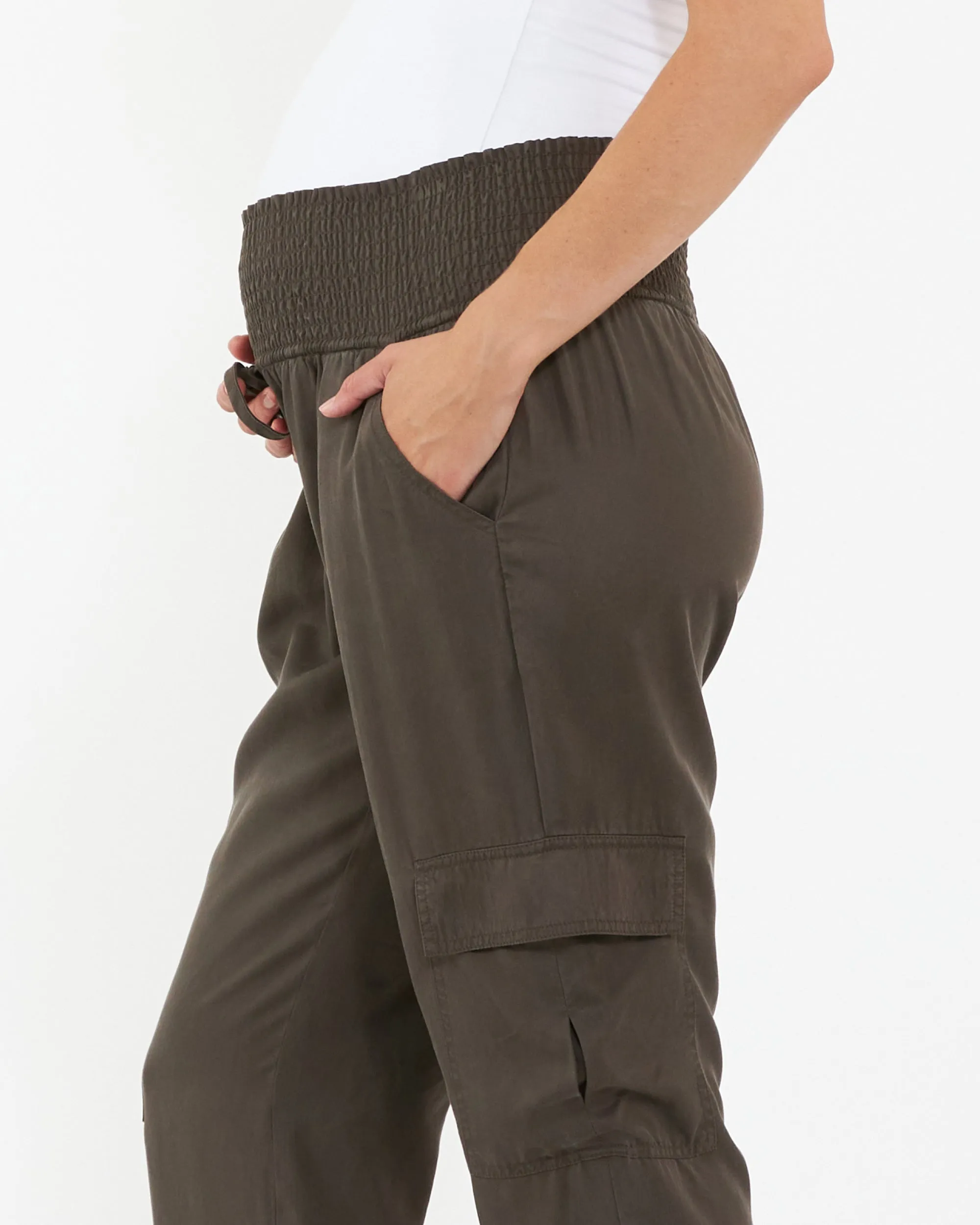 Tencel Off Duty Cargo Pocket Maternity Pant