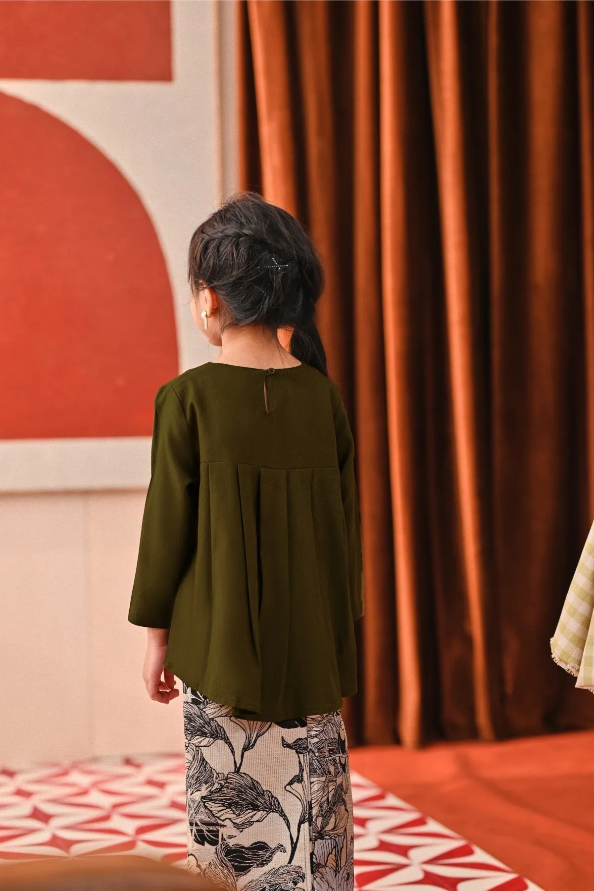 The Capai Foxy Blouse - Olive