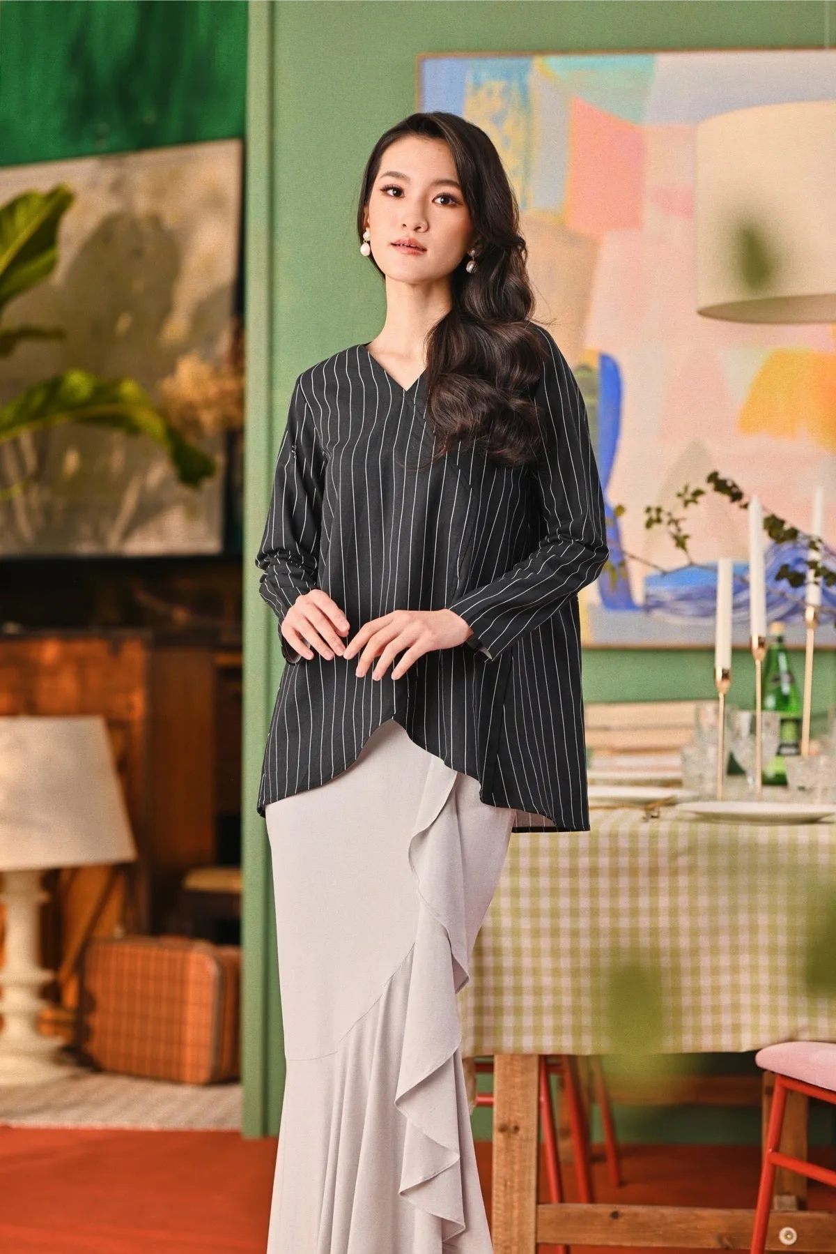 The Capai Women Caya Blouse - Black Pinstripe