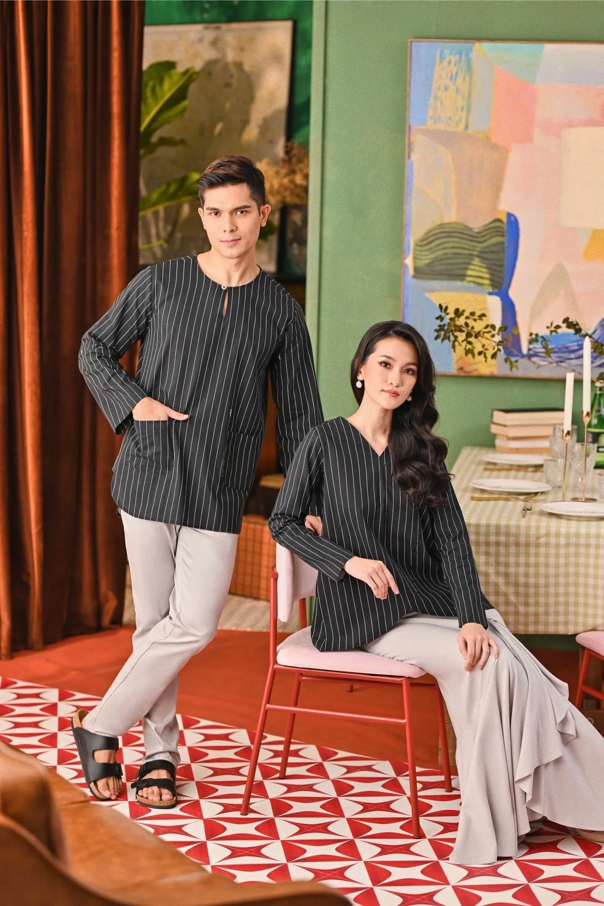 The Capai Women Caya Blouse - Black Pinstripe