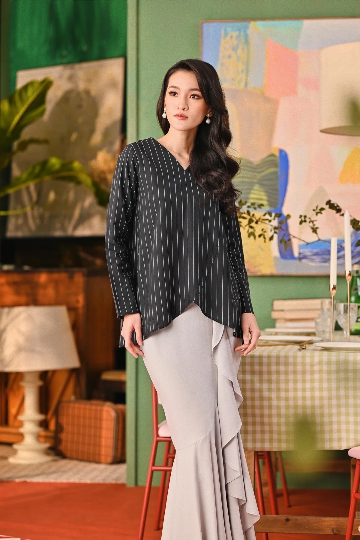 The Capai Women Caya Blouse - Black Pinstripe