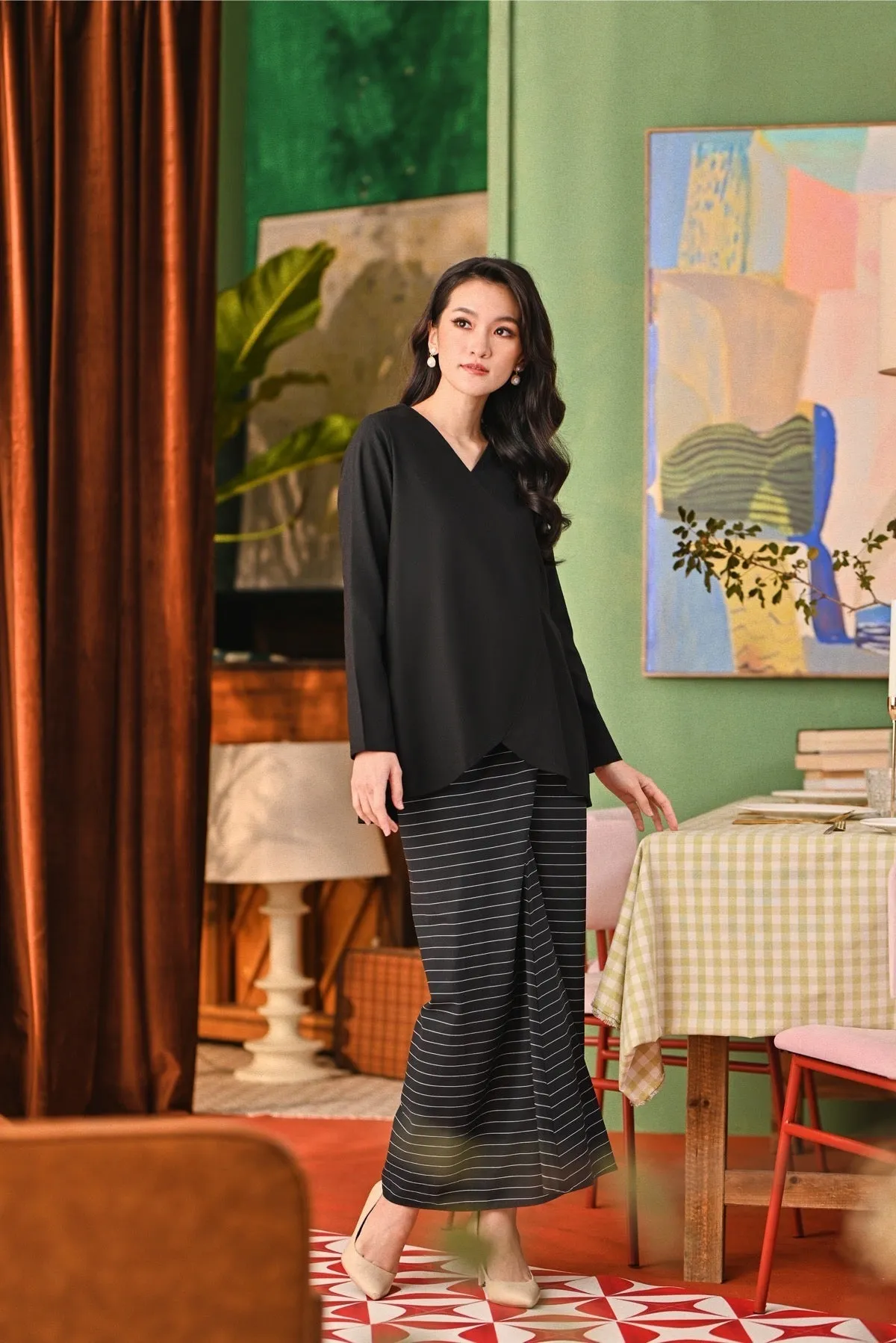 The Capai Women Caya Blouse - Black