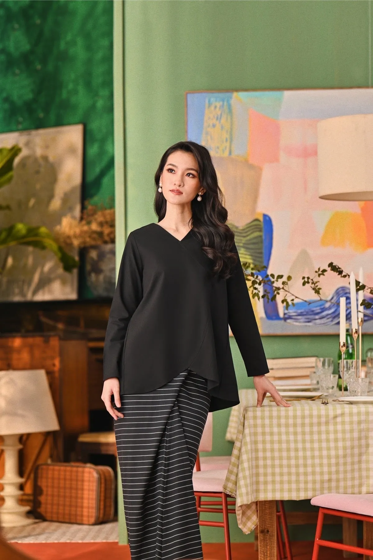 The Capai Women Caya Blouse - Black