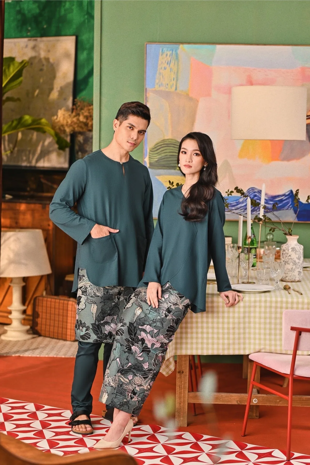 The Capai Women Caya Blouse - Emerald Green