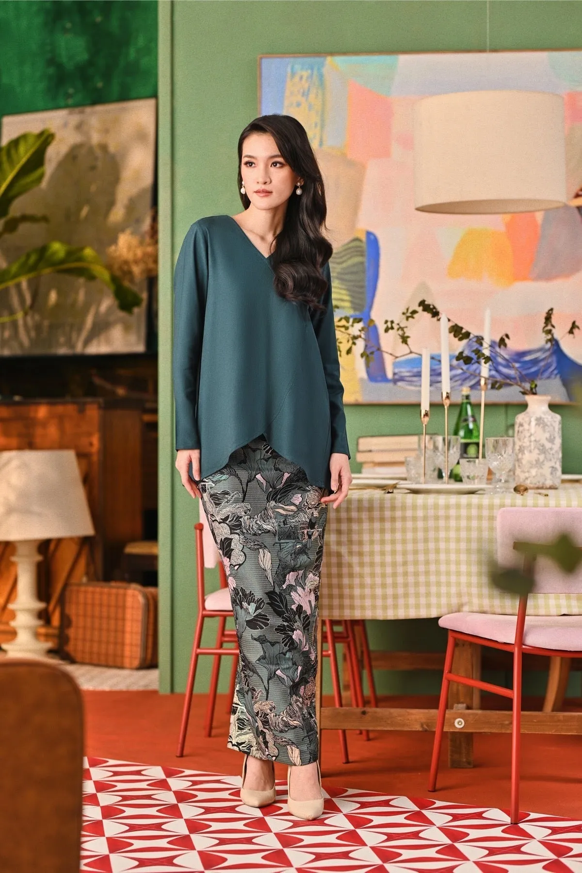 The Capai Women Caya Blouse - Emerald Green