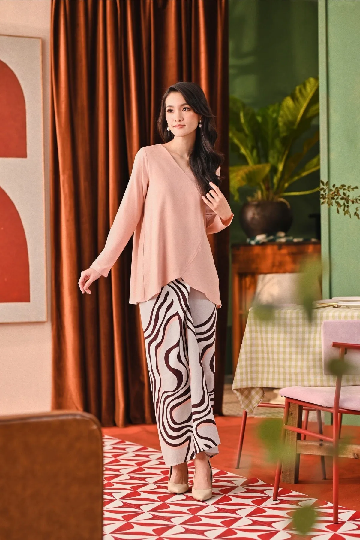 The Capai Women Caya Blouse - Rose Pink