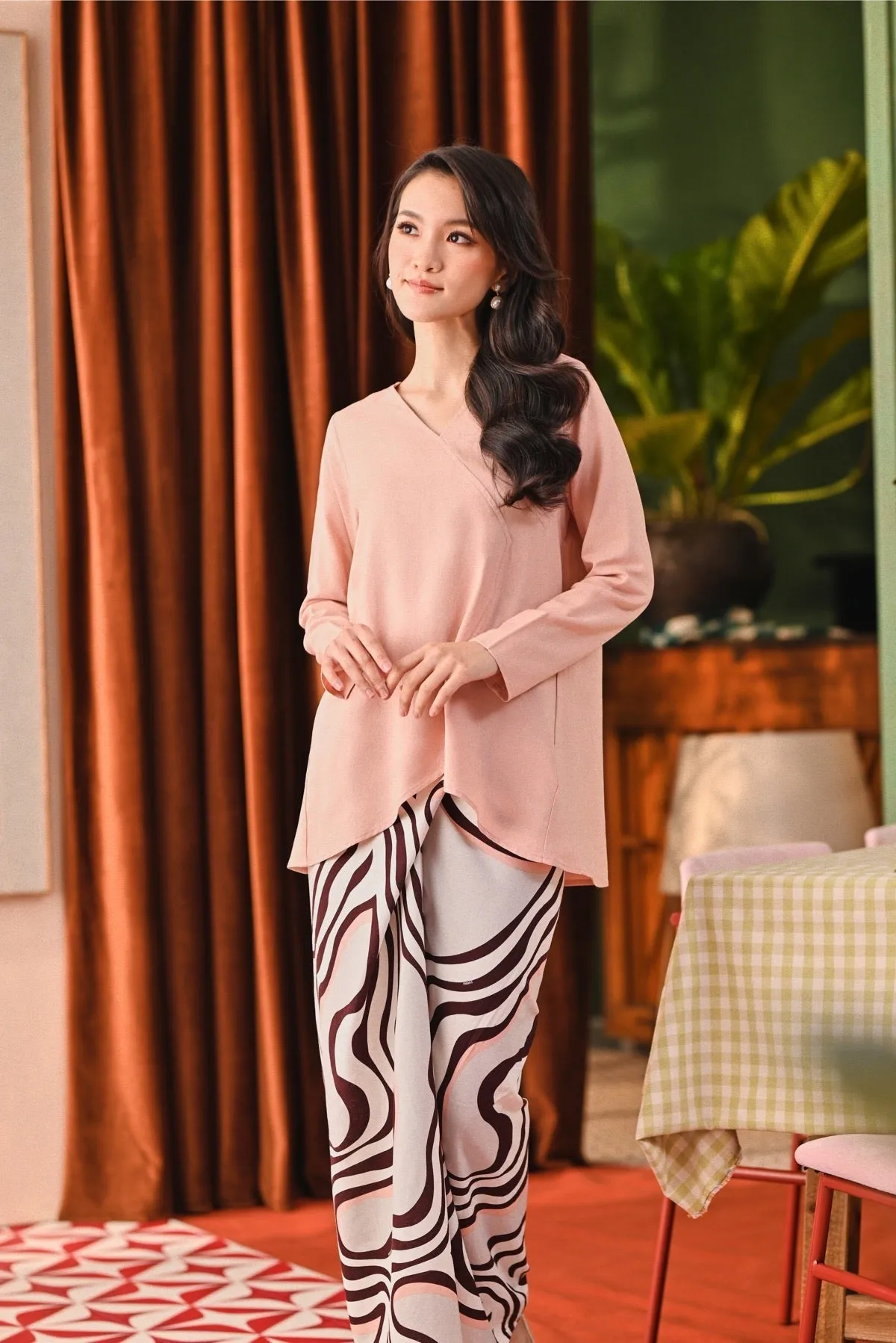 The Capai Women Caya Blouse - Rose Pink