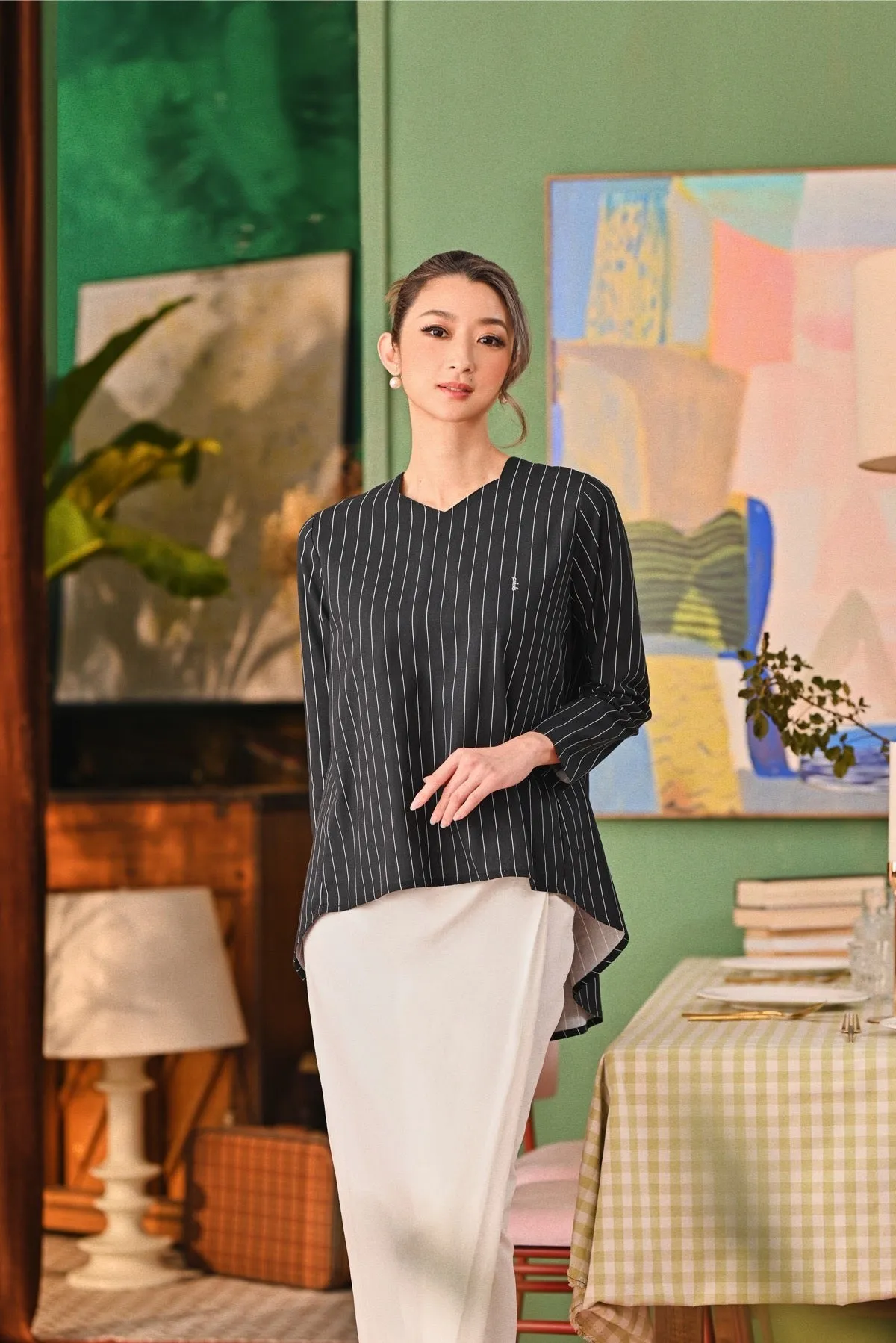 The Capai Women Foxy Blouse - Black Pinstripe