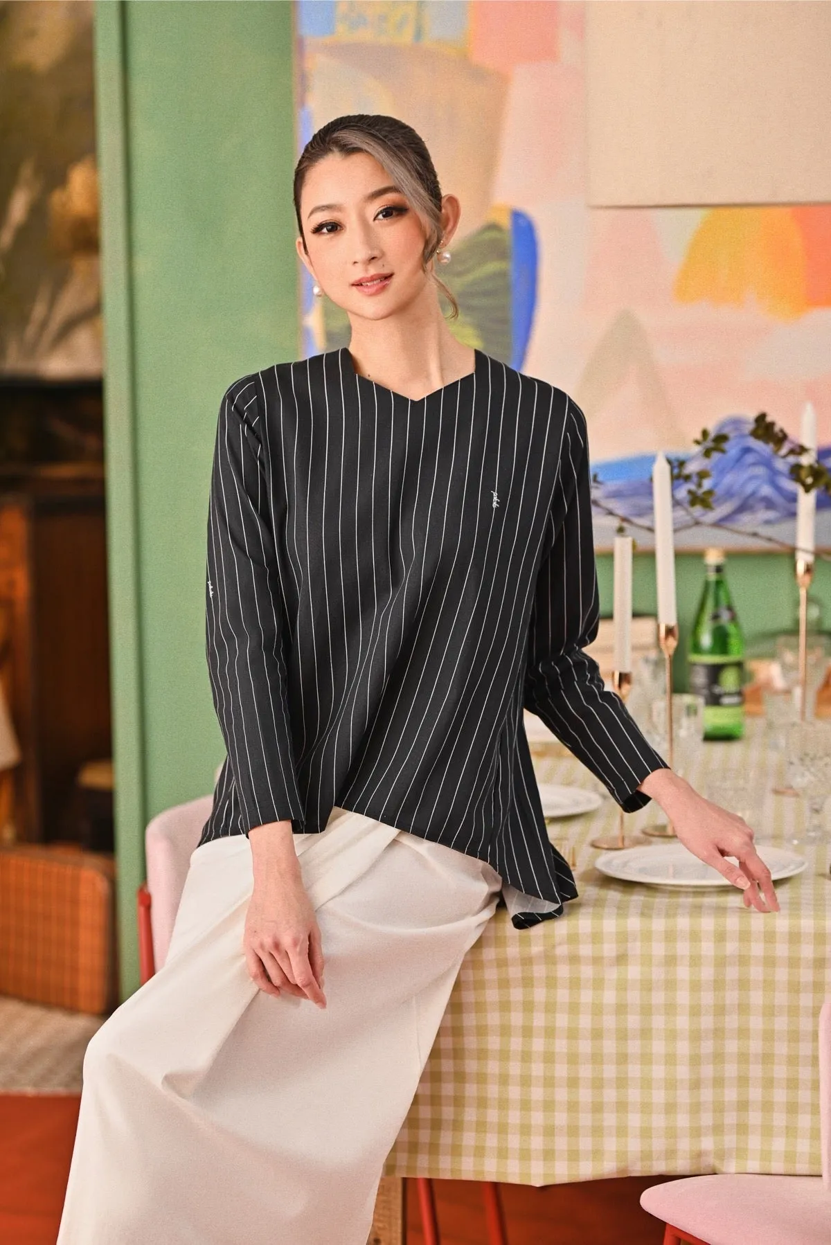 The Capai Women Foxy Blouse - Black Pinstripe