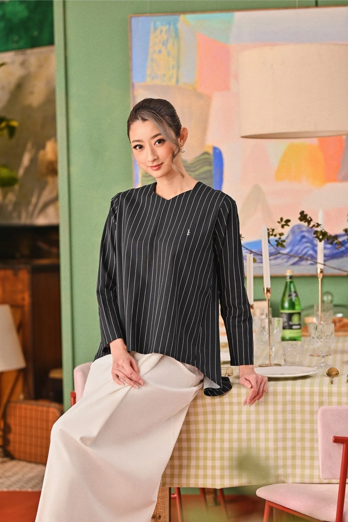 The Capai Women Foxy Blouse - Black Pinstripe