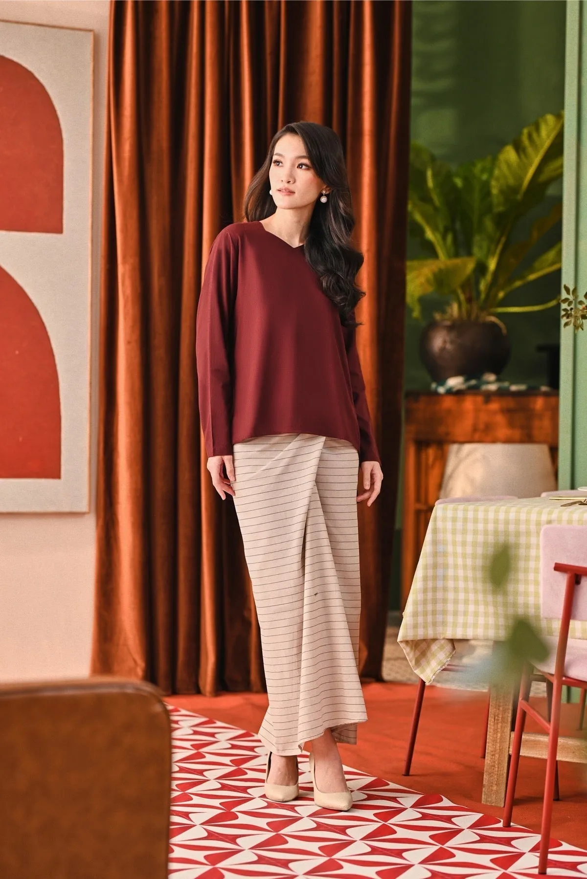 The Capai Women Foxy Blouse - Mangosteen