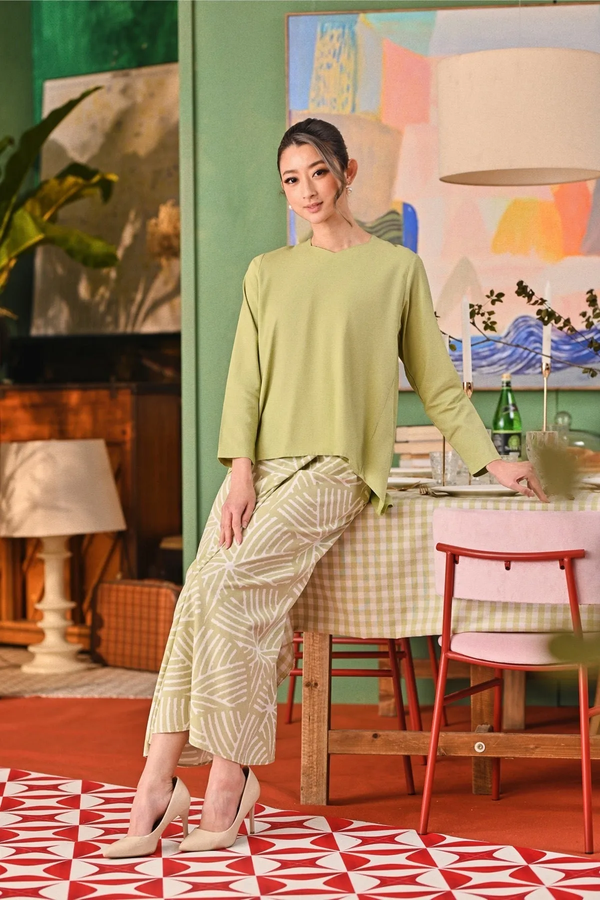 The Capai Women Foxy Blouse - Tea Green