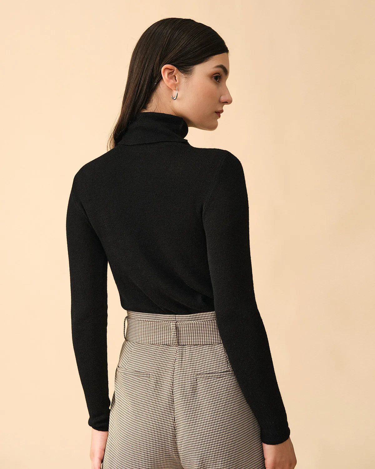 The Solid Turtleneck Ribbed Sweater